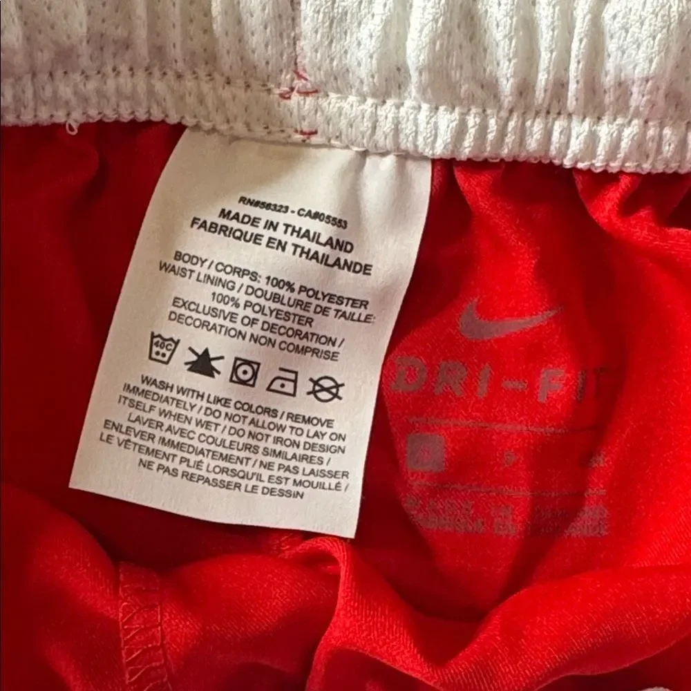 Nike Youth Unisex Red Sport Shorts Dry 894129-657 Size S NWT